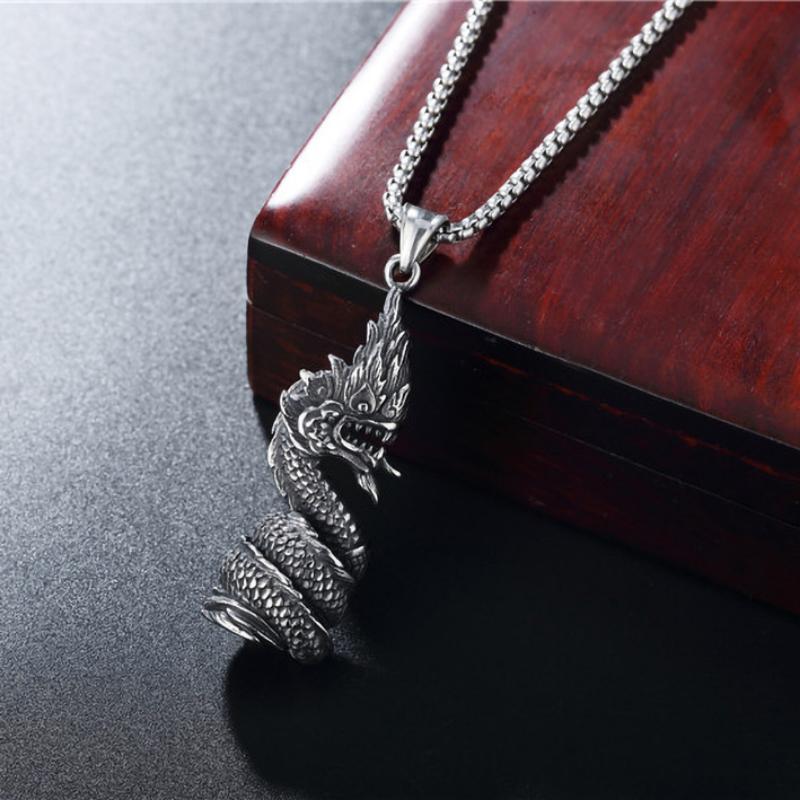 Retro Domineering Dragon Pendant, Zodiac Necklace, Trendy Men's Hip-hop, Dark Creativity, Trendy Accessories