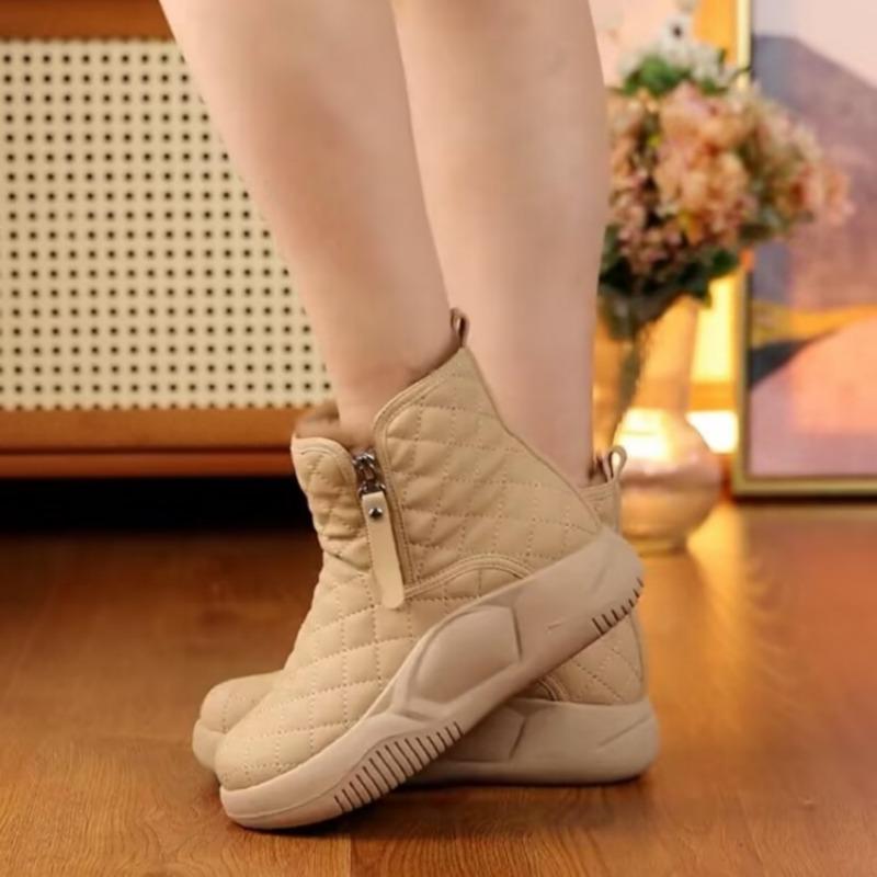 The New Style of Snow Boots and Women's Shoes Features A Short Leg with A Sponge Sole That Is Waterproof and Anti-slip