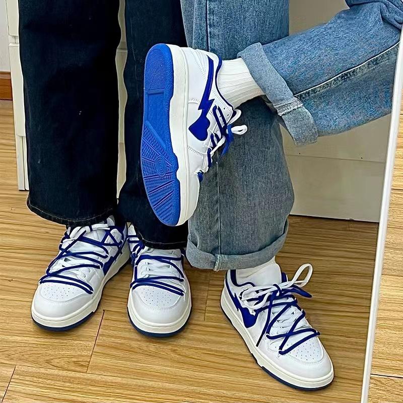Fashion 2024 New Style Couple Heart Shaped Sneakers High Quality Women's Casual Sports Shoes Stylish Lace-up Men's Flats Couple Shoes