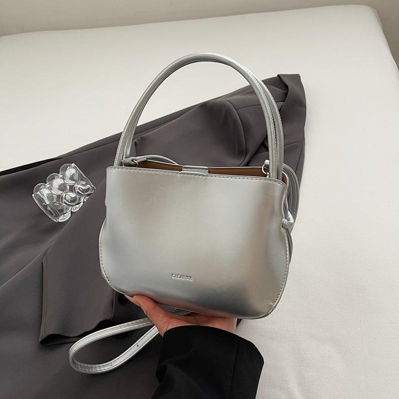 Simple Portable Bucket Bag Spring New Fashion Trend Niche Solid Color Shoulder Messenger Bag