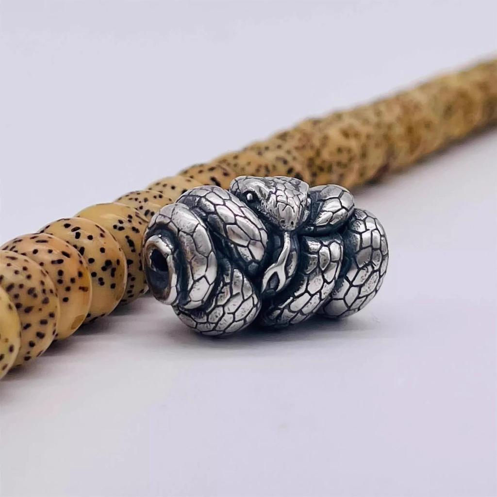 Tibetan Python Spacer Beads: Retro Bodhi Snake Zodiac Waist Bracelet with 108 Beads, Perfect for Wenwan DIY Accessories.