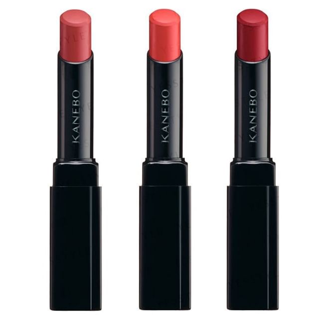 Kanebo - Wearing Keep Rouge 06 Smoky Red