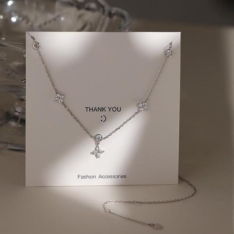 Elegant S925 Sterling Silver Water Drop Necklace - Women's Luxury Niche Design Choker with a Simple, Trendy Style.