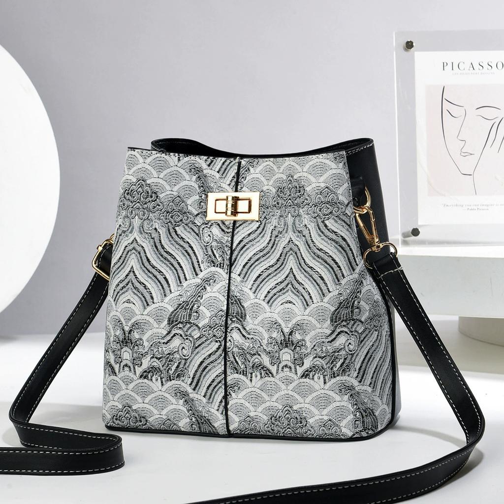 Women's Ethnic Jacquard Bucket Crossbody Bag, Large Capacity Patchwork Print Shoulder Bag with Adjustable Strap, Casual Travel Handbag