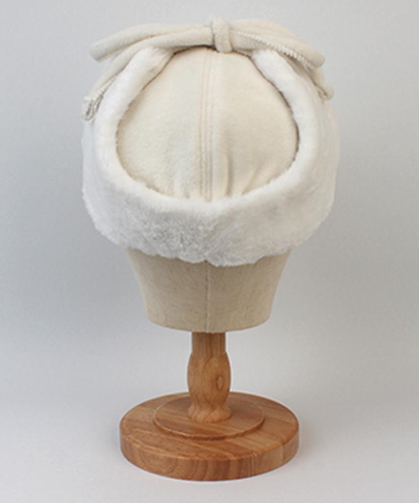 Yunibeosyeolkemiseuteuli Soft Fur Ivory Earflap Cap