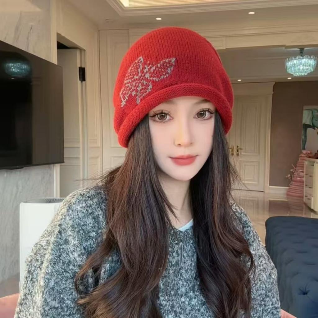 Curled brim beanie for women, autumn and winter, unique design with butterfly embroidery, ear protection, warm hat, versatile head wrap, trendy