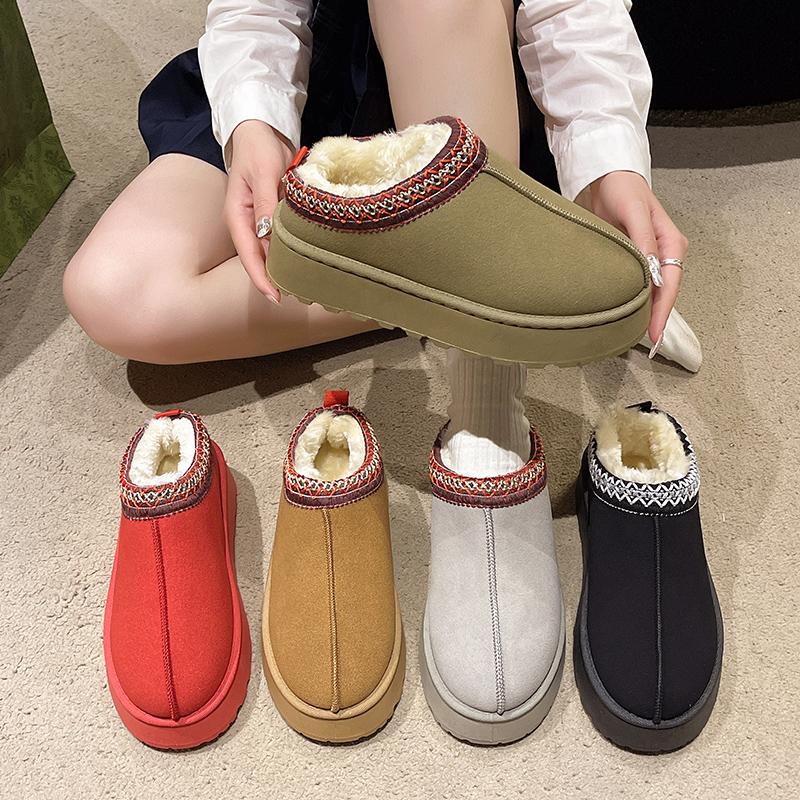 Fashion Winter Plush Shoes for Women Easy to Wear Snow Boots Suede Warm Soft Outdoor Plush Slippers Women Solid Color Thick Soled Shoes