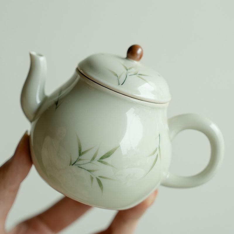 Chinese Handmade Bamboo Leaf Teapot Retro Ceramic Beauty Tea Pot Ball Hole Filter Porcelain Kettle Household Tea Set 160ml
