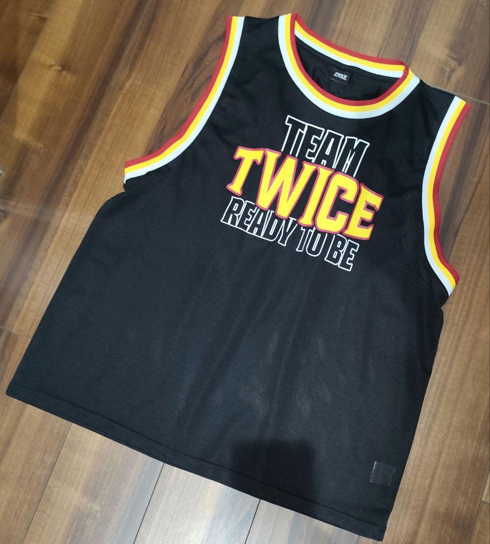 

[USED] TWICE Mesh Uniform Momo