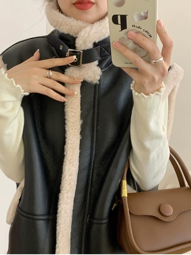 Zimní Móda Vintage Kožený Vesta z Jehněčí Vlny Dámská Nový Design Teplá Retro Krátká Vesta Ženská Estetická Ležérní High Street Bunda