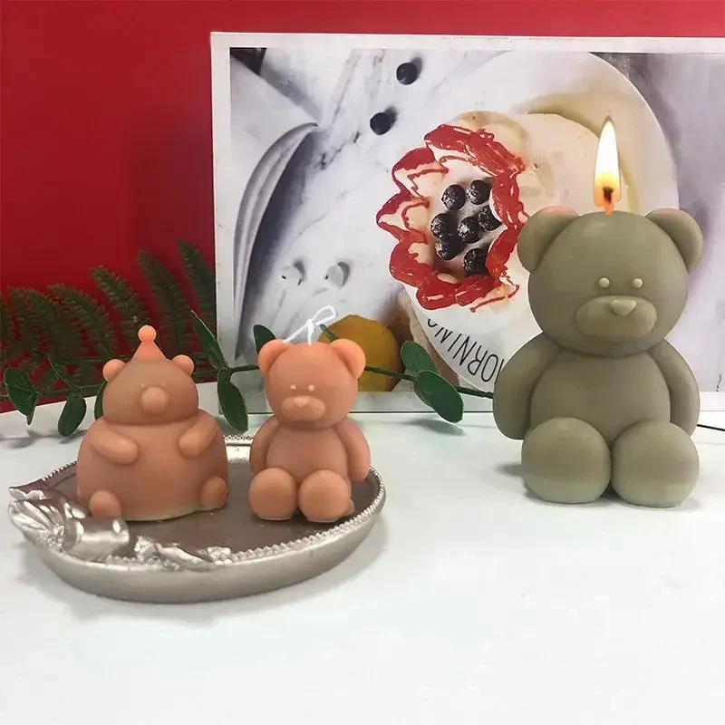 3D Sitting Bears Scented Candle Molds, Cute Bear Candle Wax Silicone Molds for Resin DIY Animal Candles Handmade,for Home Decor