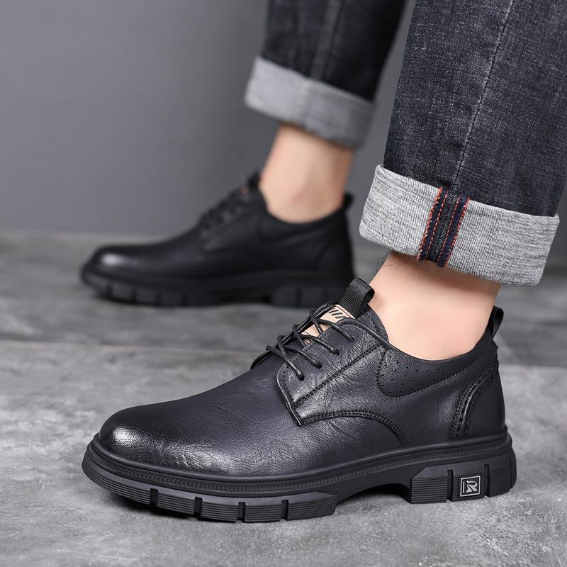 2025 New Leather Men's Shoes Low-top British Style Leather Shoes Men's Trendy Versatile Soft Sole Korean Version Casual Tooling Shoes Men's