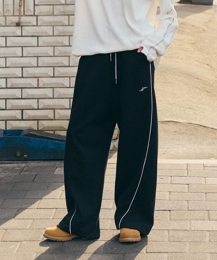 SUPERSUB Wide Baggy Piping Pants - Black