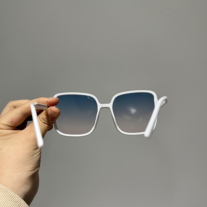 1 Piece of Creative Plain Faced Women's Dressing Glasses Stylish and High-end Glasses Trendy Outfit
