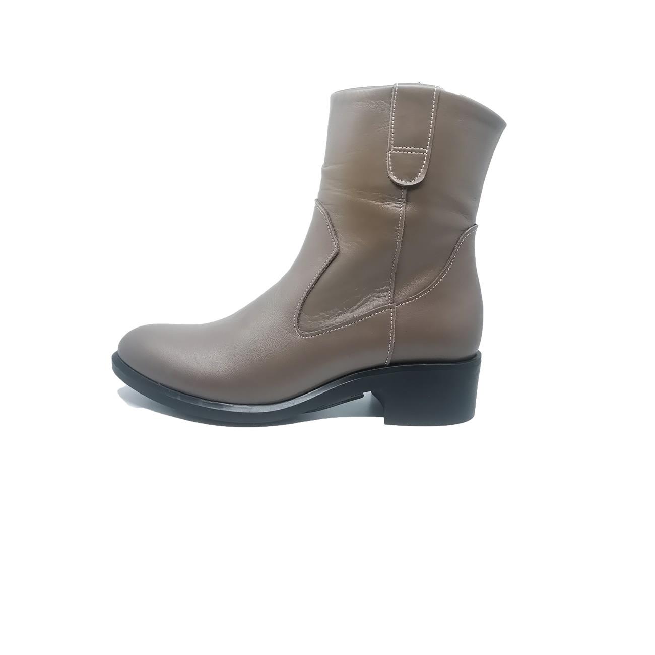 

Женские кожаные ботинки Janest 245-81365