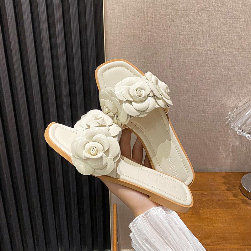 Fashion White Camellia Women Slippers  Designer Mixed Color Summer Shoes Woman Flower Decoraion Flip Flops Outdoor Slides Shoes