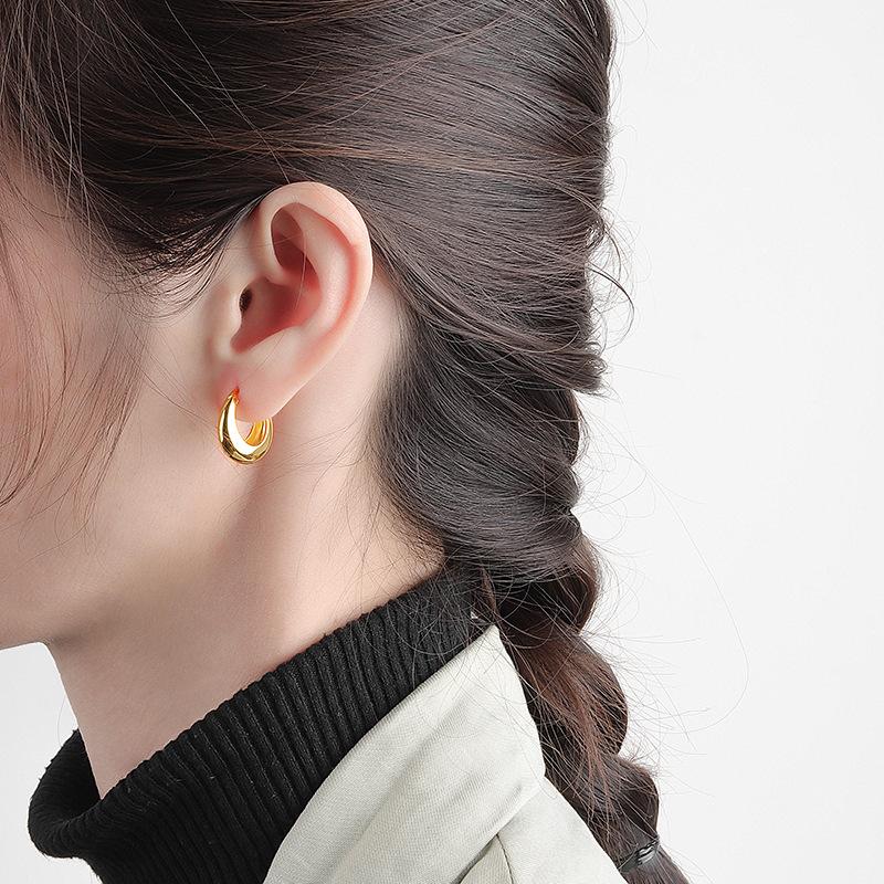 Minimalist Geometric Circle Earrings For Women Niche Design Simple Hoops Versatile Student Jewelry Elegant Daily Wear