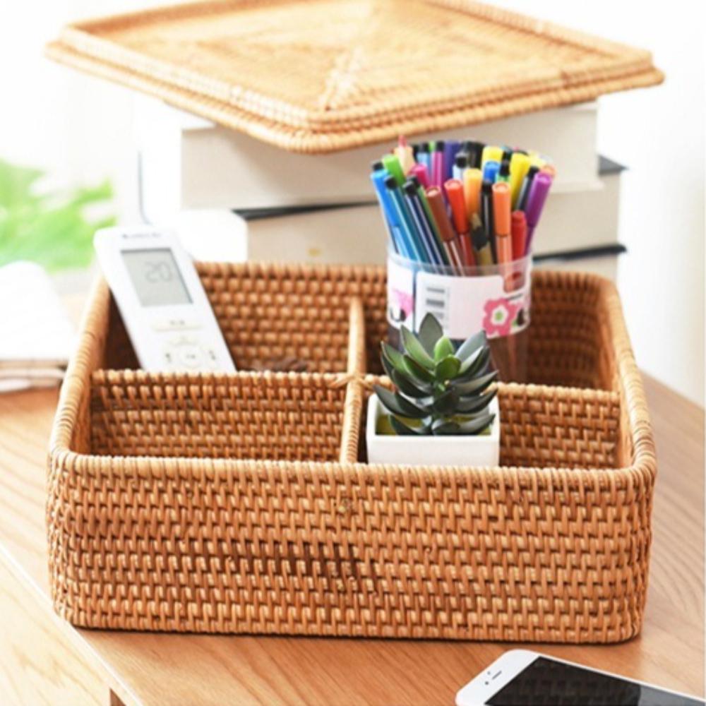 Handgeflochtene Rattan-Aufbewahrungsbox – Quadratischer Tisch-Organizer mit 4 Fächern für Snacks, Nüsse und Haushaltsartikel