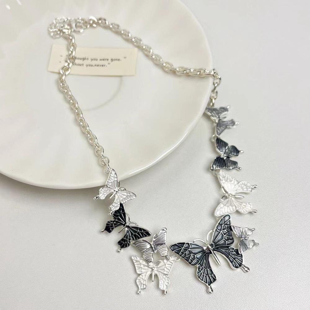 

God of atmosphere! Super Immortal Summer Colored Butterfly Collarbone Chain Year Design Necklace Necklace