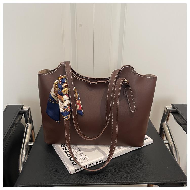 Fashionable Single-shoulder Stylish and Casual Large-capacity Commuter Women's Tote Bag