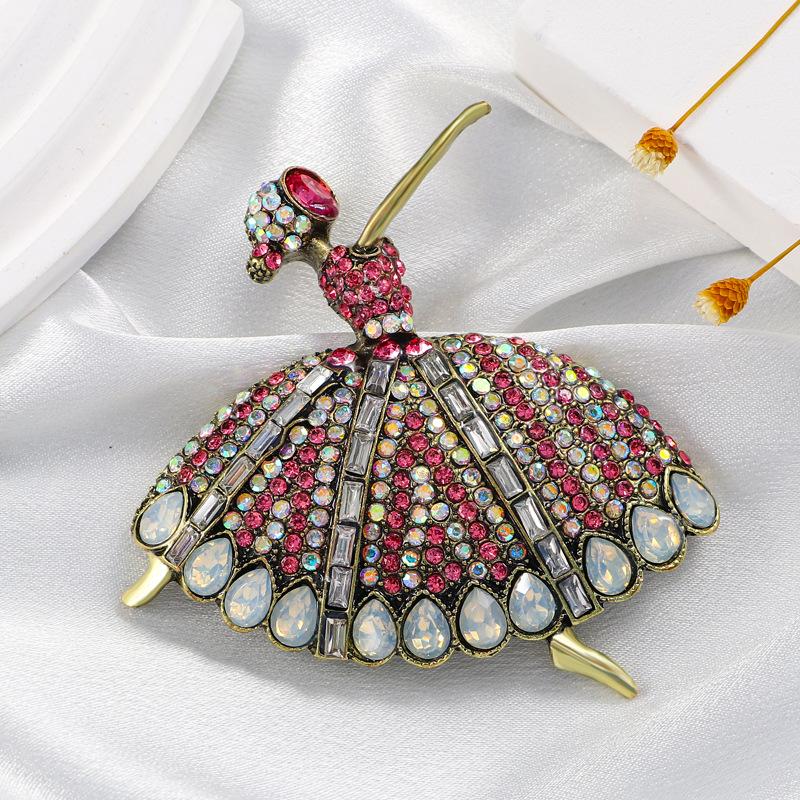 

Retro Fashion Jewelry Ballet Dancer Palace Temperament Brooch 7*7CM