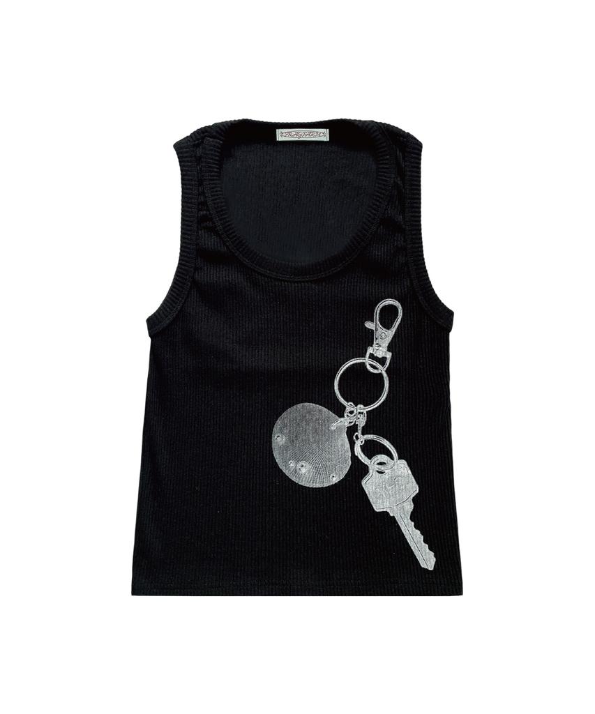 Peulaegeupam Shell Keyring Sleeveless Top (2 Colors)