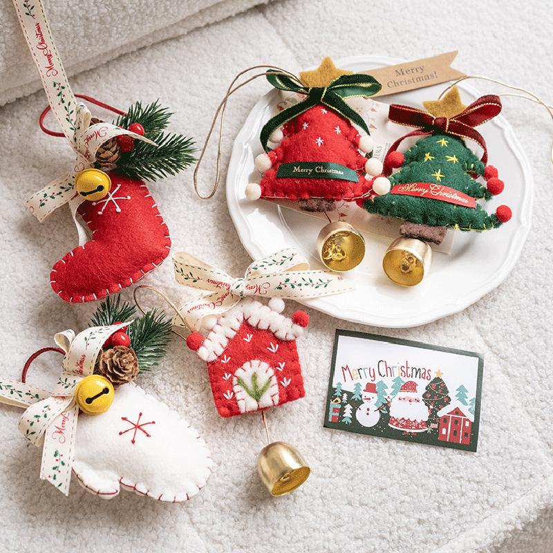Christmas Decoration Hanging Bell Christmas Tree Home Party Bell Red Fruit Pendant Car Decoration Christmas Party Wall Decor