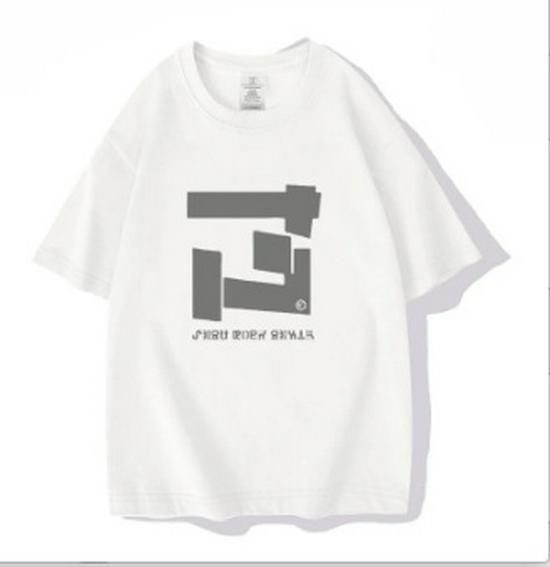 

Gothic Streetwear: Hip-Hop Graphic Hoodie & T-Shirt L