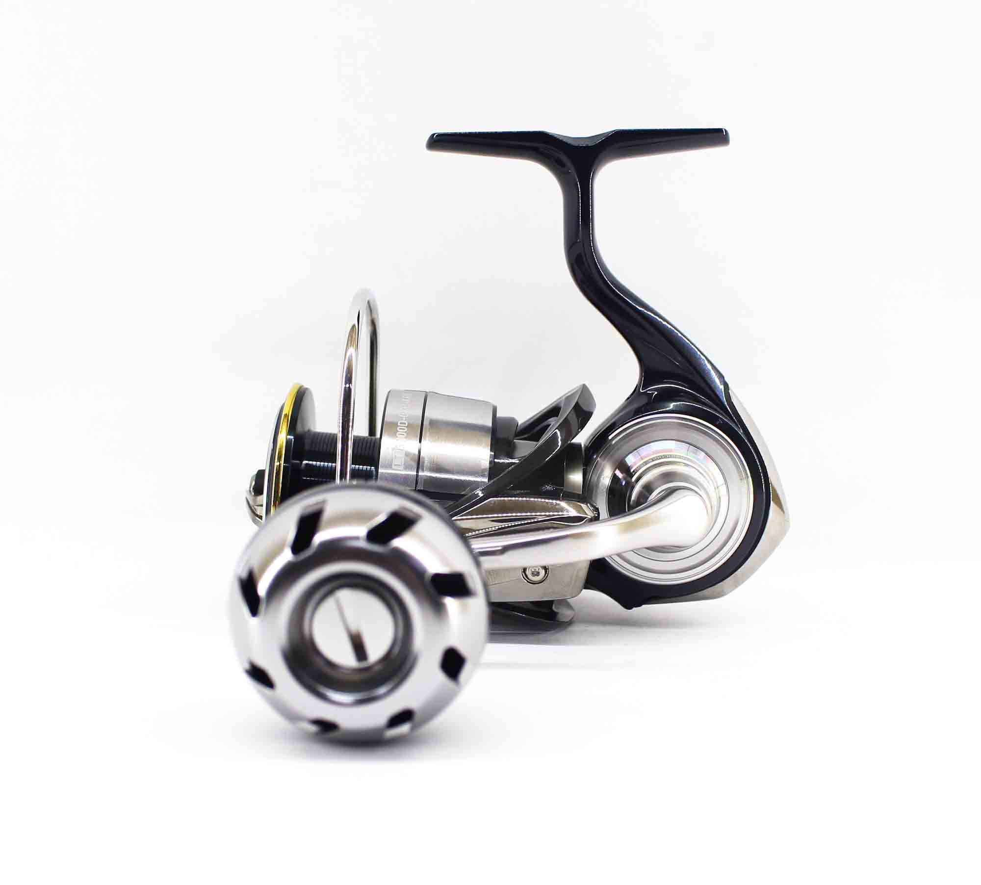 

Катушка Daiwa спиннинговая 19 Certate-G LT 3000D-CXH-ARK (2311)