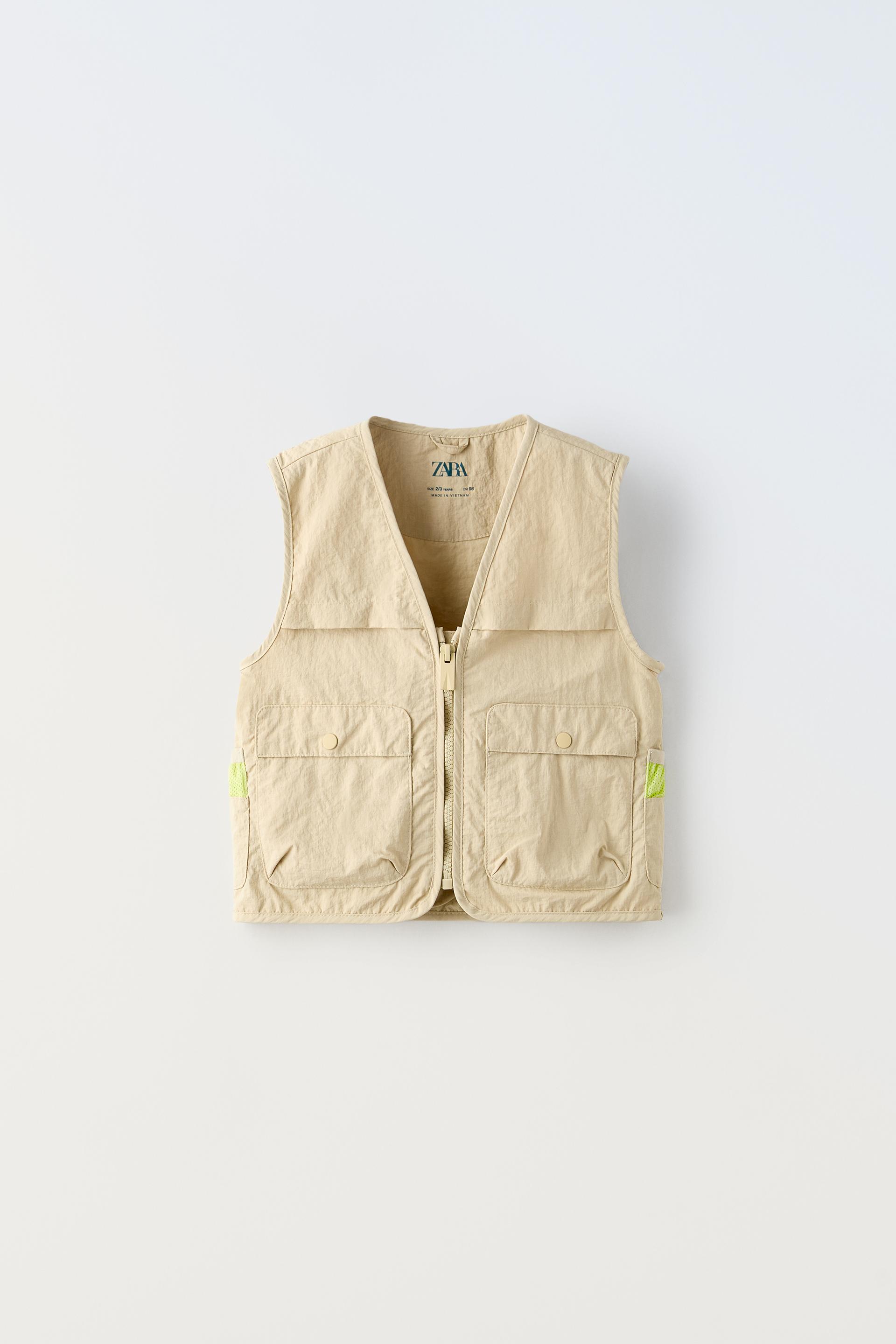 

ВОДООТТАЛКИВАЮЩИЙ ЖИЛЕТ С КАРМАНАМИ