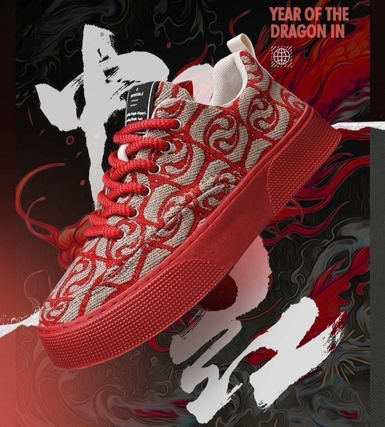 Fashion 2025 Summer Mens Breathable Canvas Skate Shoes China Red Trendy Sneakers Versatile Casual Athletic Footwear for Streetwear Daily