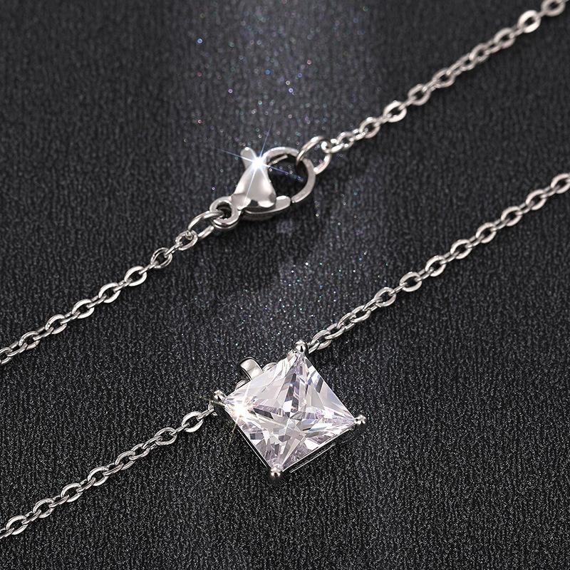 Ladies' Simple Square Pendant Necklace, Square Synthetic Zircon Inlay, Elegant Jewelry for Daily Wear Collarbone Chain, Birthday Gift
