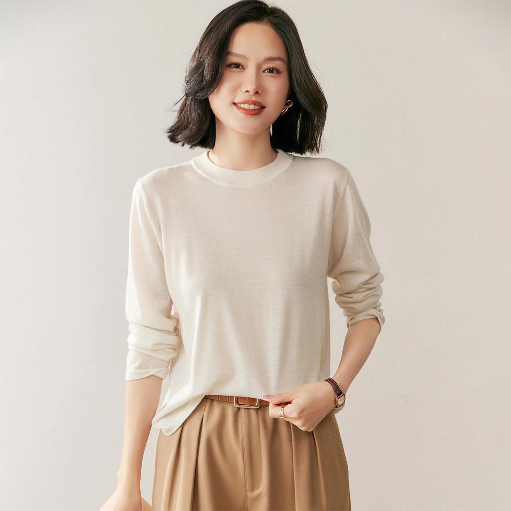 Women's Round Neck Wool Knit Pullover - Long Sleeve Base Layer Sweater