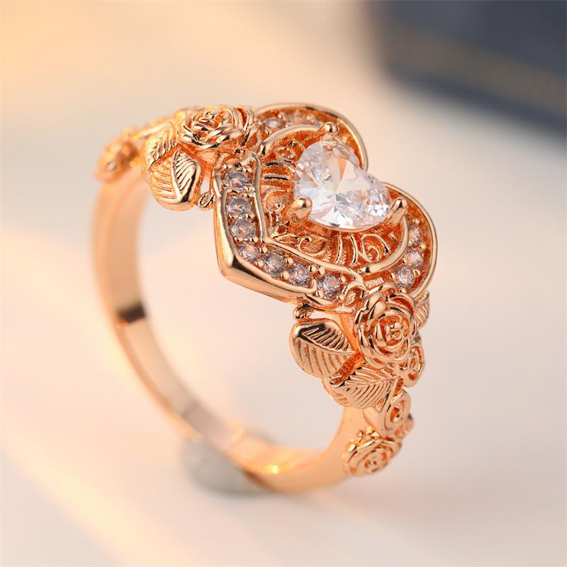 Classic Inlaid White CZ Heart Women's Ring Trendy Gold Color Hand Carving Daily Wear Party Jewelry Anniversary Gift