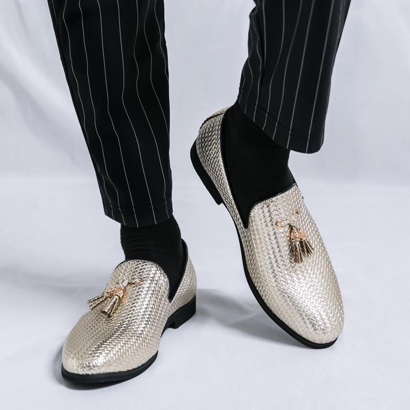 Flat Bottomed Men'S Loafers Classic British Gentleman Style Leisure Party Plus Size 38-46 Adult Nightclub Shoes Tassels New