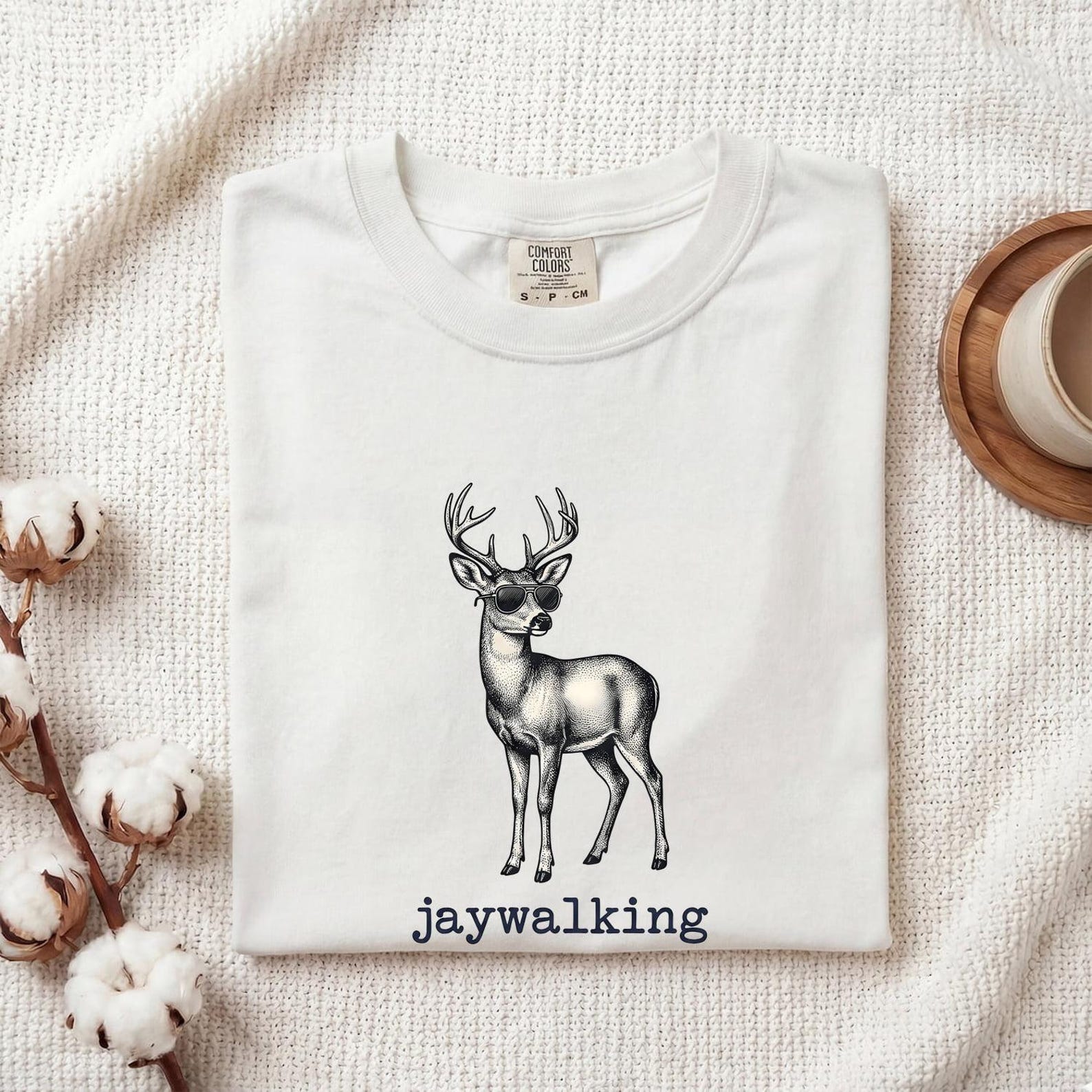 Stag Sunglasses Shirt Animal Comedy Gift Women Classic Tee Deer T-Shirt Wildlife Fan Vintage Tshirt Humor Graphic Doodle Antler Rack Tshirt XL