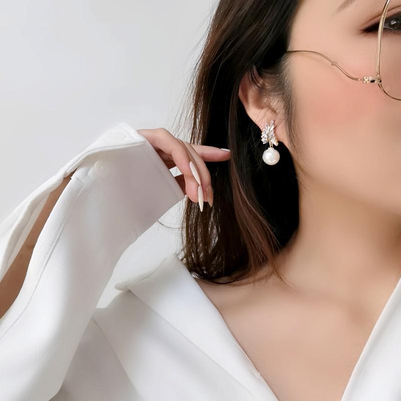 Baroque Style Imitation Pearl Earrings, Exquisite Wheat Zircon Earrings, Shiny Temperament Women'S Earrings Women