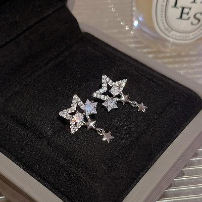 Fresh and Shiny Diamond Inlay Star Earrings for Women Fashion Light Luxury Romantic Tassel Earings Stud Party Gifts