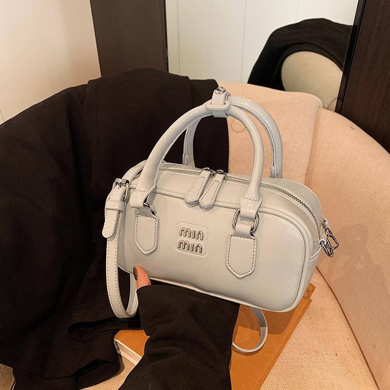 Popular Small Bag Women's New Fashion Versatile Messenger Bag Portable Pillow Bag