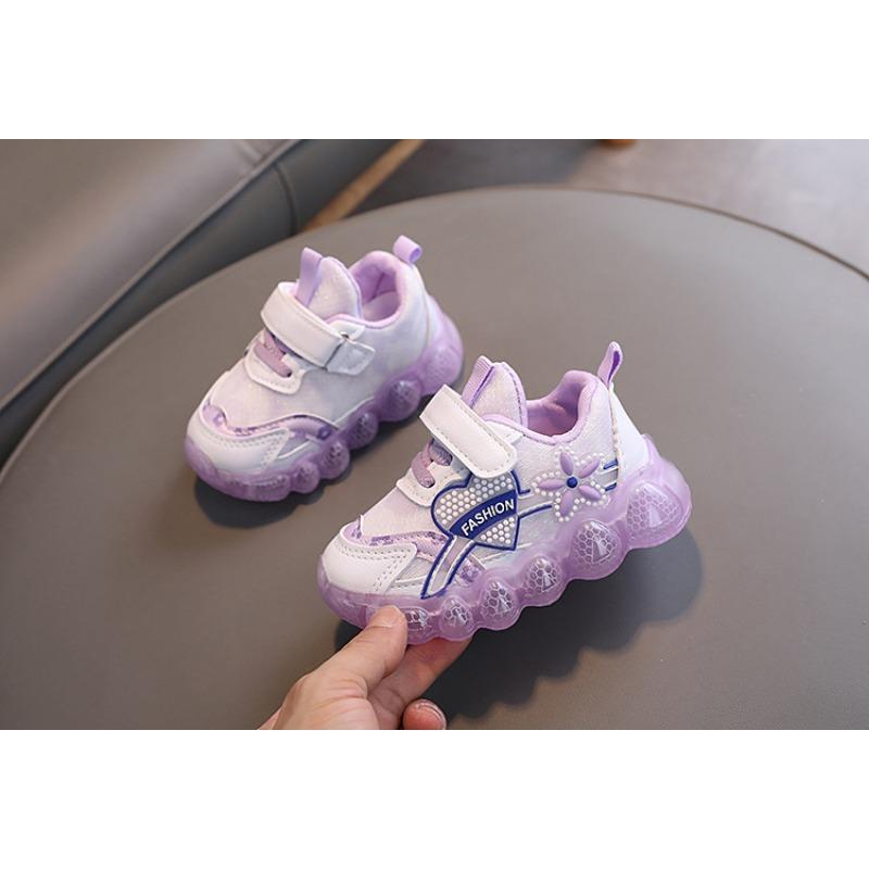 Kids Light Up Heart Pattern Korean Style Sports Sneakers For Boys And Girls
