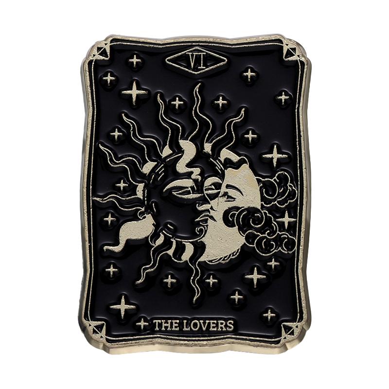 Schwarze Tarot Emaille Pins Custom Sonne Mond Sterne Dunkle Hexe Broschen Reversabzeichen Punk Gothic Schmuck Geschenk für Freunde