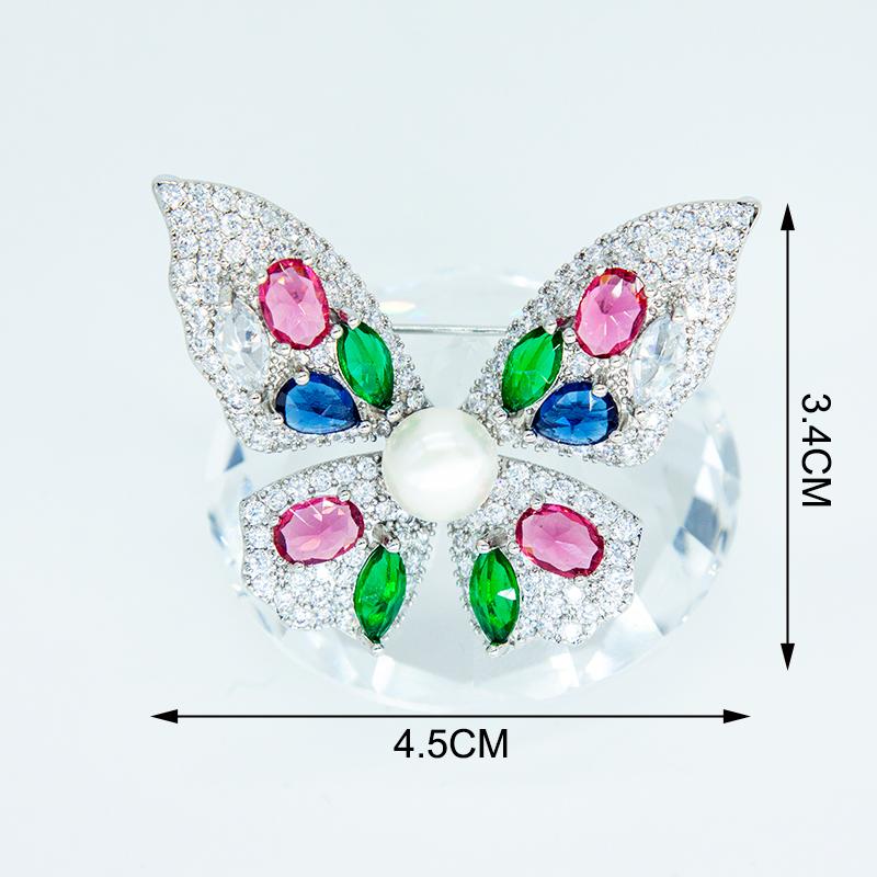 Luxury Butterfly Brooch Fashion Pearl Pins For Women Zircon Accessories Suit Coat Wedding Gifts Crystal Insect Jewelry