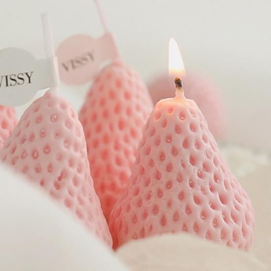 Aromatherapy Candle Adorable Strawberry Shape Eco-friendly Eradicate Odor Fruit Festival Candle for Home