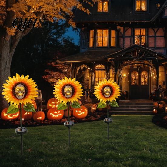 Solar Garden Lights Outdoor Waterproof Stake Light, Gothic Skull And Sunflower Statue Lamp, Halloween Decor LED Landscape for Patio Lawn Yard Pathway