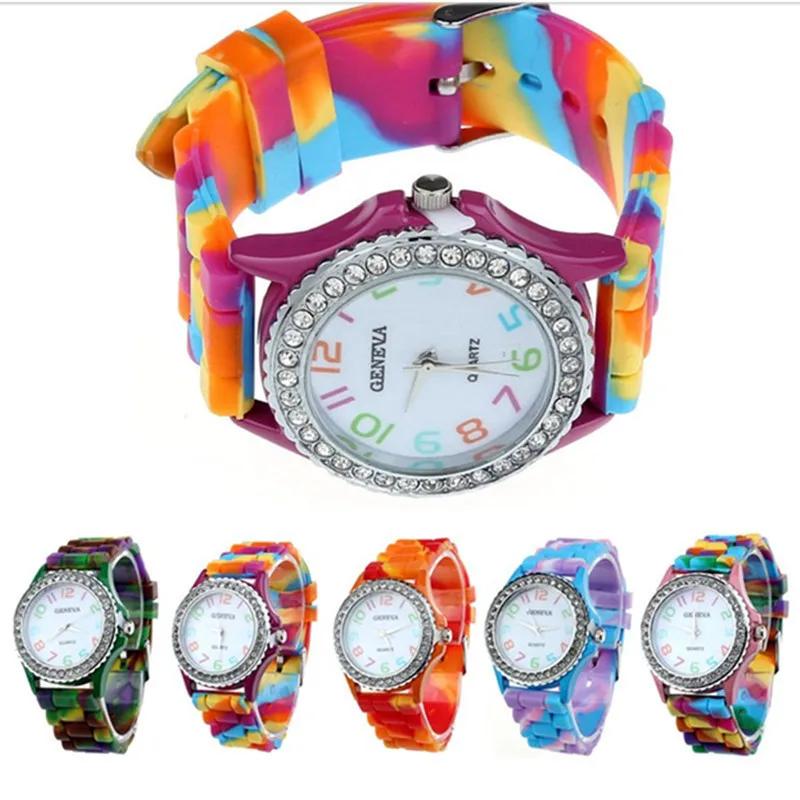 Neue Regenbogenmode Damenuhren Luxus Camouflage Diamant Damen Quarz Uhr Mädchen Silikon Wasserdicht Kleiduhr Weibliche Uhr