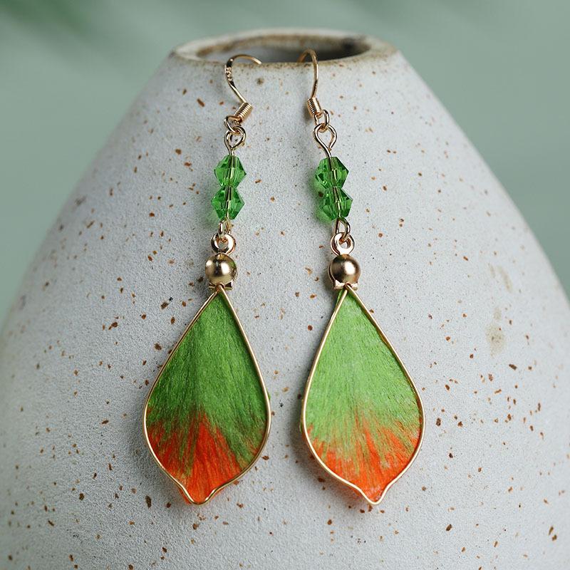 Cercei lungi la modă pentru bijuterii de damă