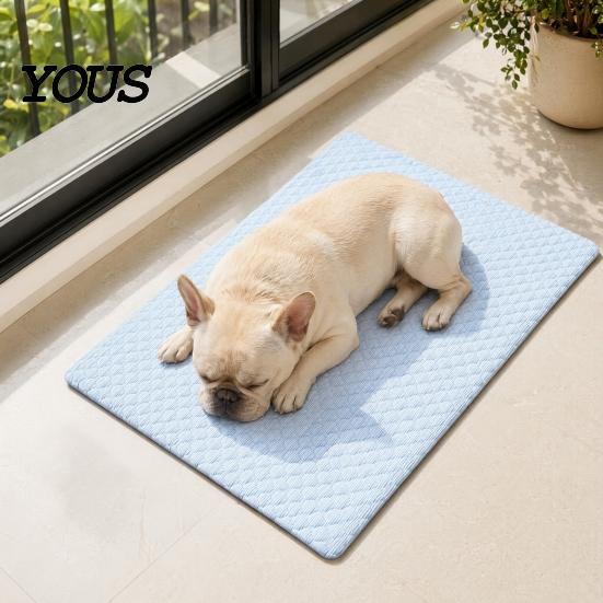 Cool Pet Bed Dog Cooling Mat, Self-cooling Mat with Refillable Ice Boxes, Breathable Pad Washable Cover for Cats Dogs Keeps Pets In Summer Box Cooled