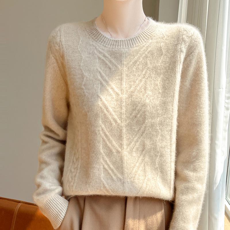 Sweater for Women In Autumn and Winter Style Fashionable and Versatile Cashmere Knitted Base Shirt Temperament Slimming Pullover Sweater