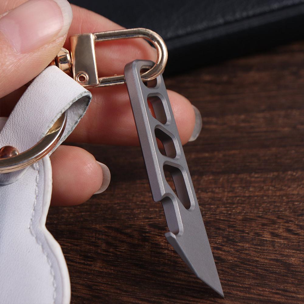Wrench 55mm Mini Pry Bar TC4 Titanium Alloy Portable Bottle Opener Multipurpose Durable Keychain Pendant Open Delivery Tool