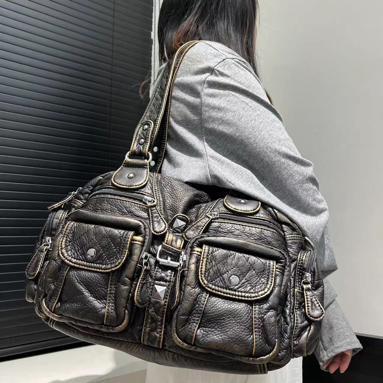 

Ladies Vintage Washed Spice Girls Locomotive Tote Bag Large Capacity Shoulder Bag чорний